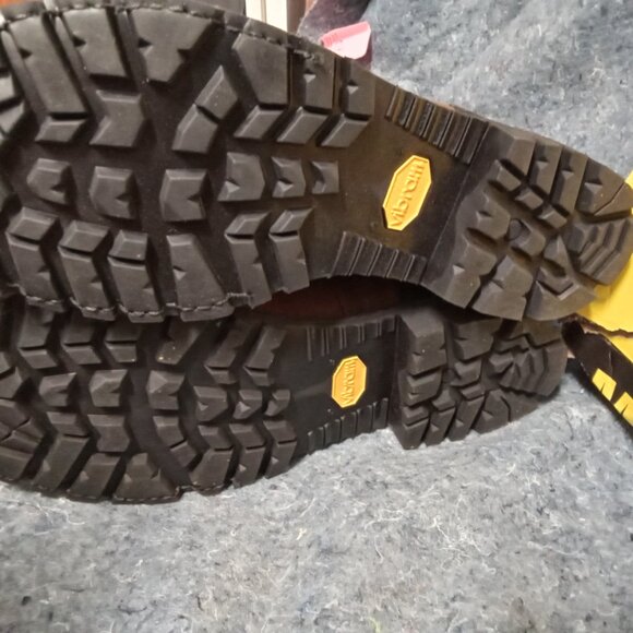 Men's Matterhorn 16" waterproof insulated internal met guard boots - Picture 4 of 5